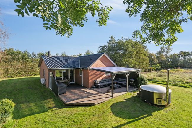 Tues Drøwt 11, Nr Bork